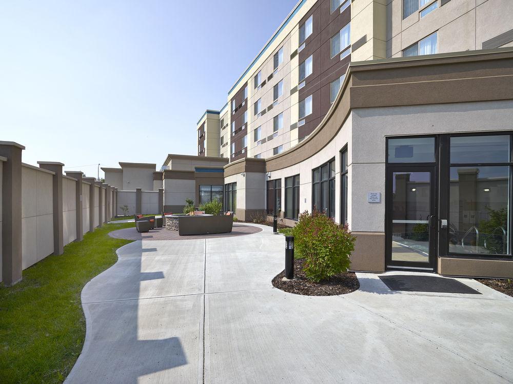 Courtyard By Marriott Edmonton West Hotel Exterior photo