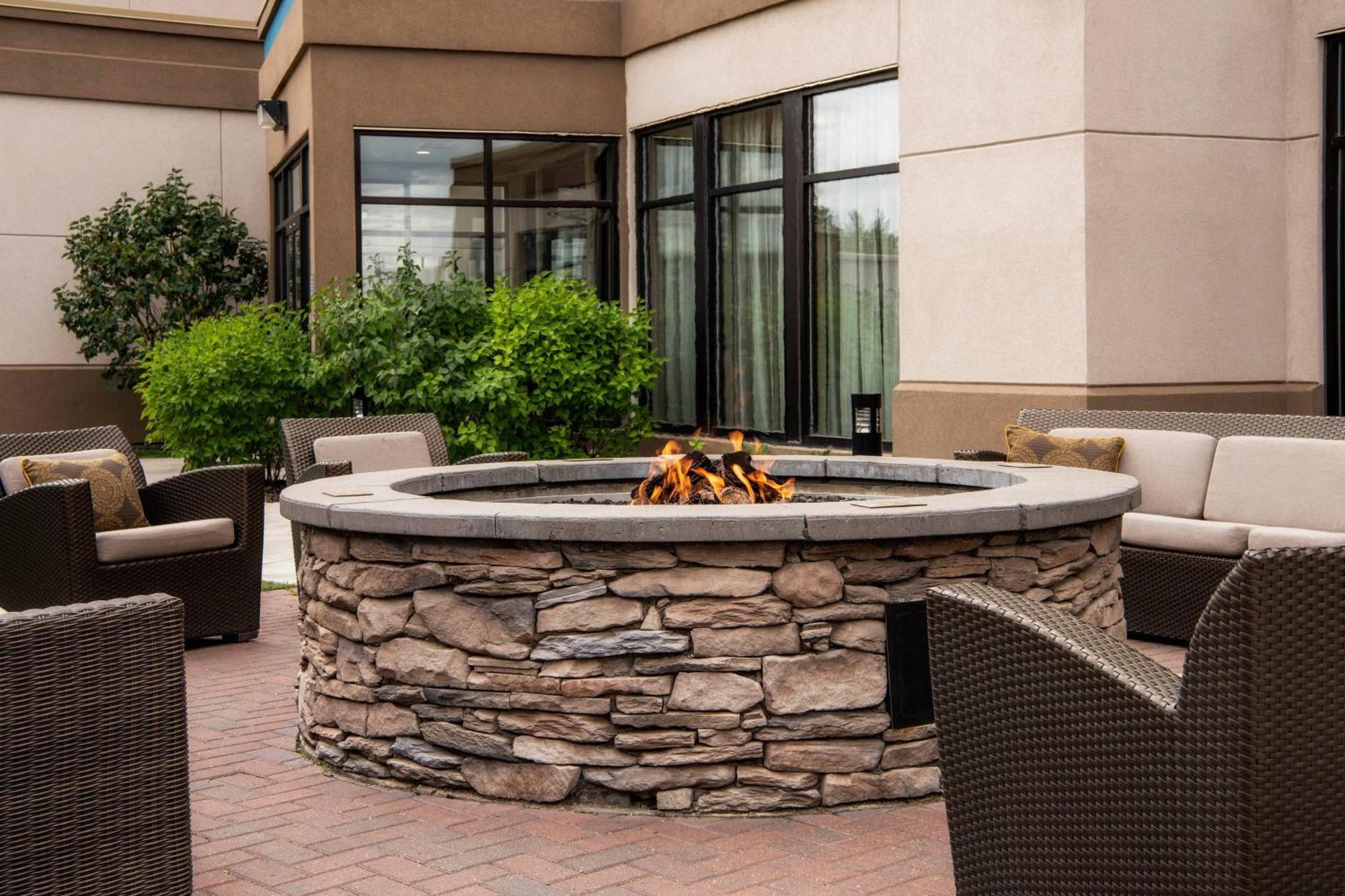 Courtyard By Marriott Edmonton West Hotel Exterior photo