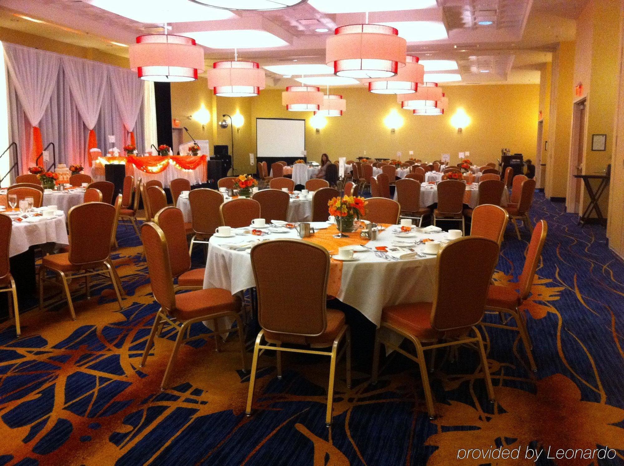 Courtyard By Marriott Edmonton West Hotel Restaurant photo